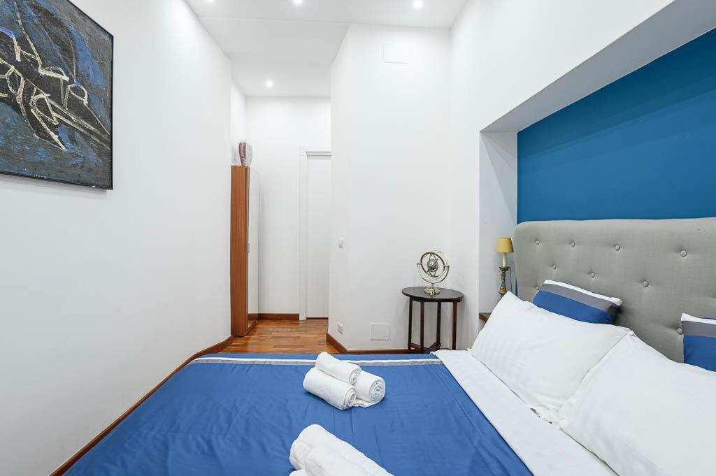 Design Suite Trevi Fountain Rome Bagian luar foto