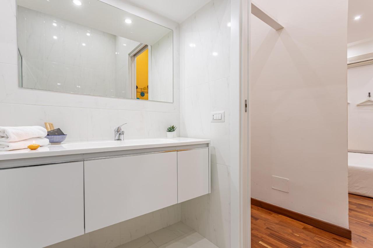 Design Suite Trevi Fountain Rome Bagian luar foto